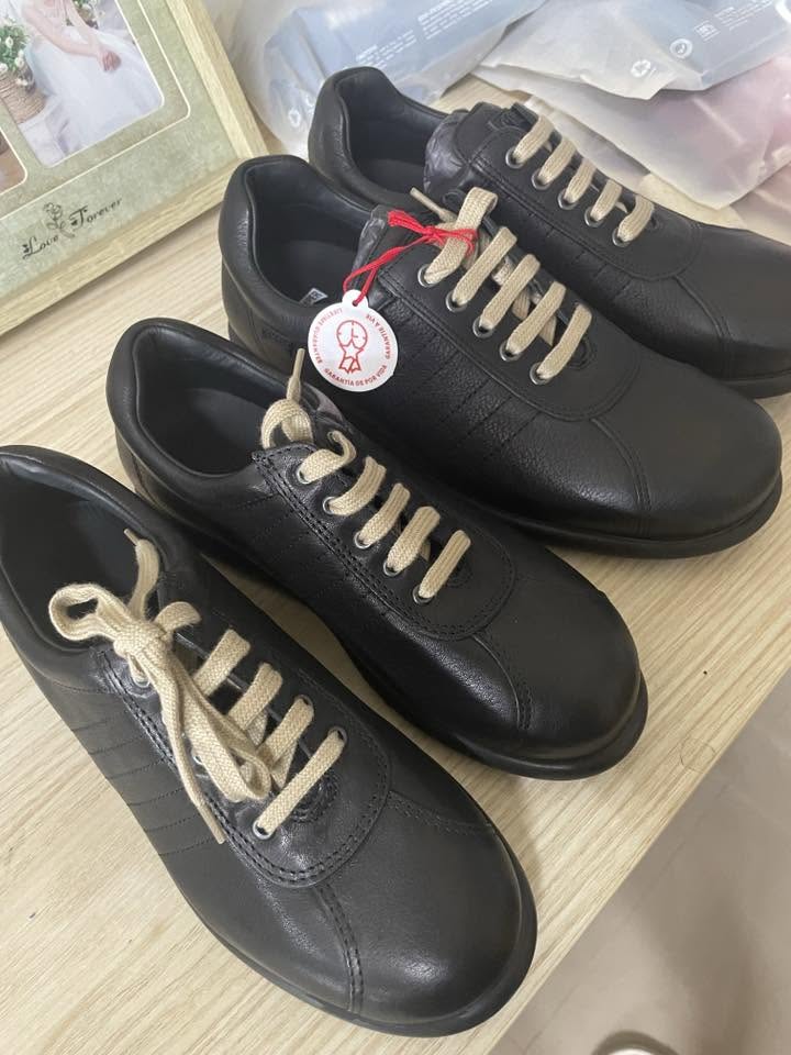 CAMPER Pelotas Ariel 多雙黑色鞋排列比較