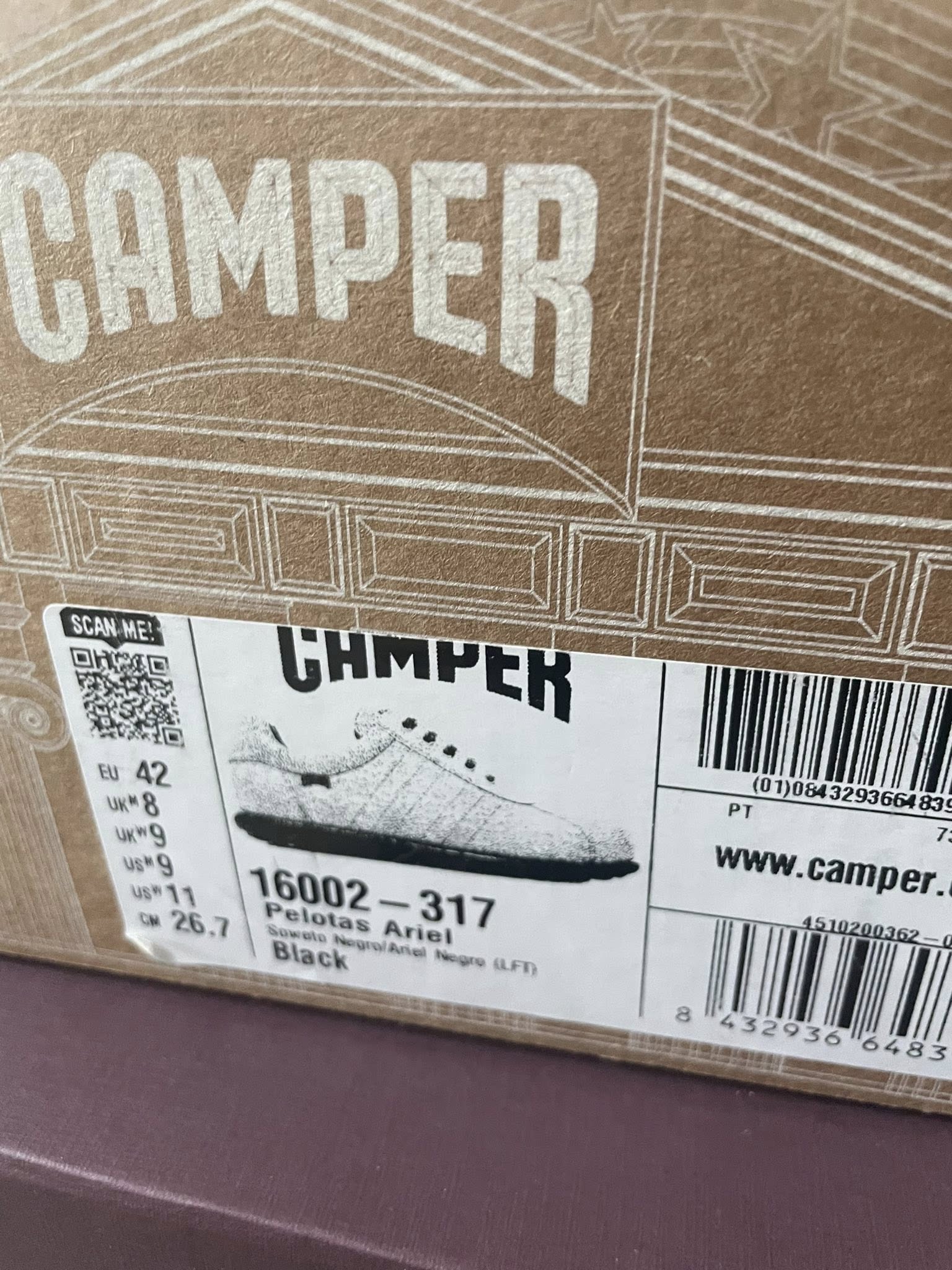 CAMPER 原廠外盒 16002-317 Pelotas Ariel 標籤特寫